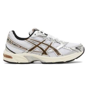 SOLD OUT NEW IN BOX ASICS 1130 CLAY CANYON. Men’s 7.5 Women’s 9.